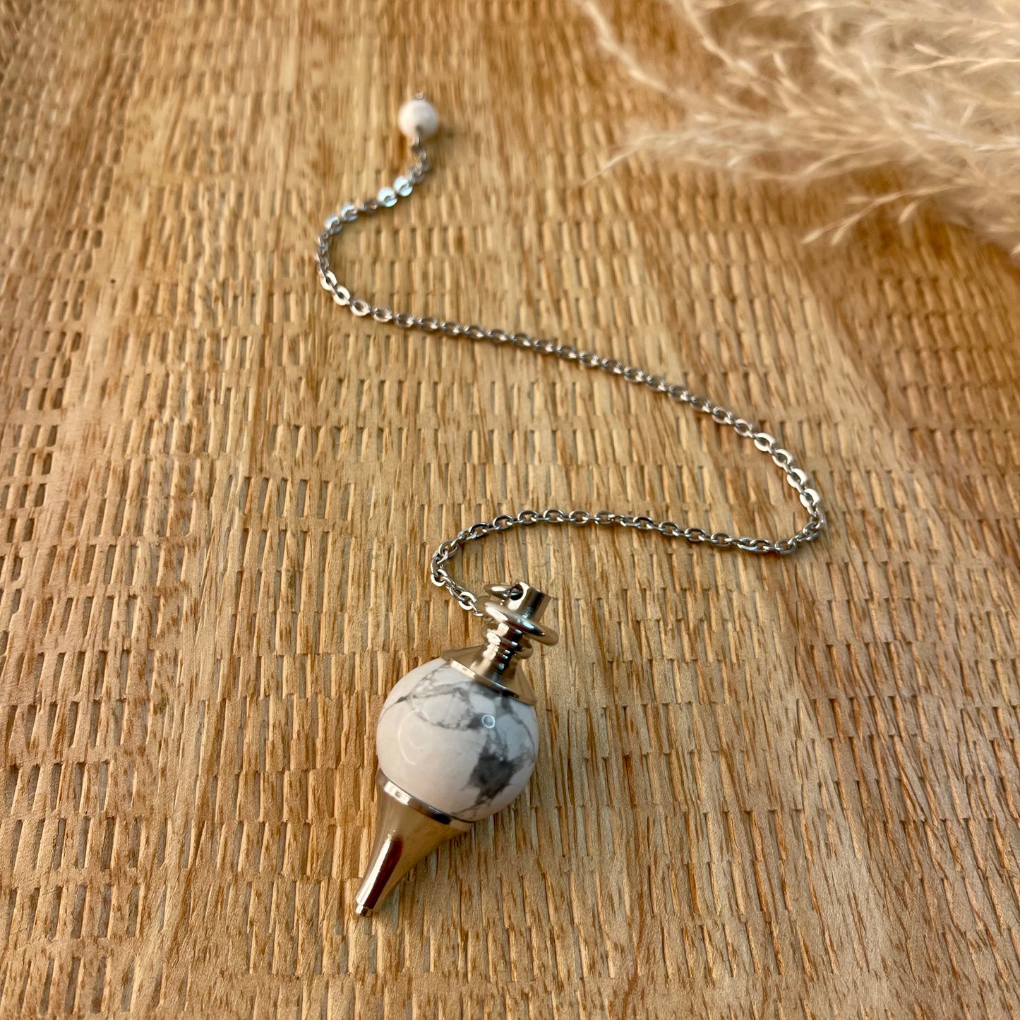 Pendule sphère Howlite