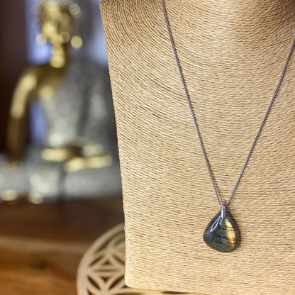 Labradorite goutte