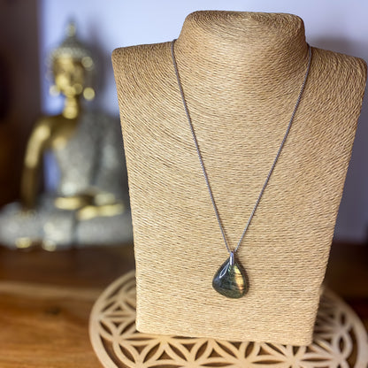 Labradorite goutte