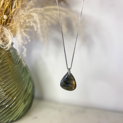 Labradorite goutte